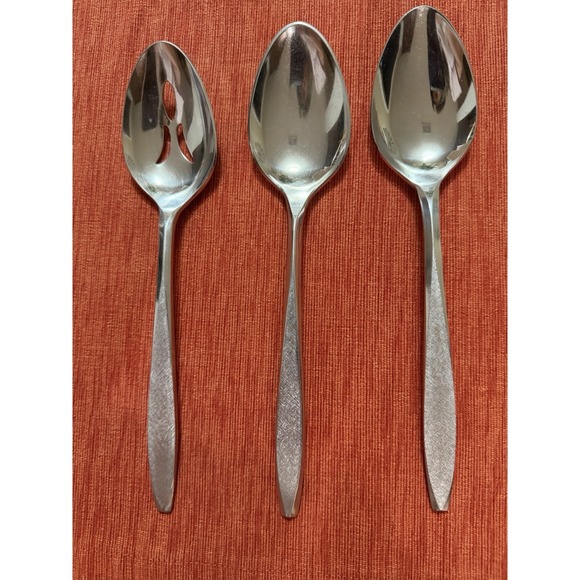 Ekco Eterna Corsair Serving Spoons Lot 3 Stainless Flatware 8.5 in - Picture 1 of 8